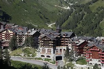 P&v Premium Arc 1950 Le Village